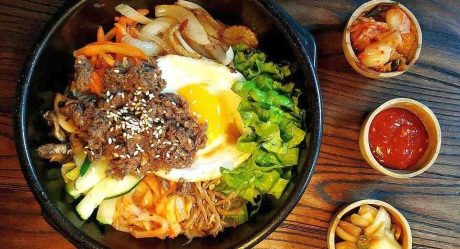 13+ Makanan Korea Halal Enak yang Wajib Dicoba
